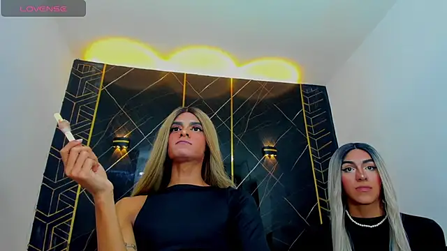 Isabella stanford2 online show from 15, 2, 2025