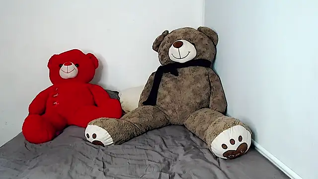 Snapshot of SamanthaaSmitt chatting on 4, 2, 2025 SamanthaaSmitt online show from 4, 2, 2025