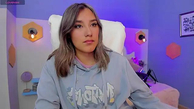  Sophie  miller online show from 25, 3, 2026