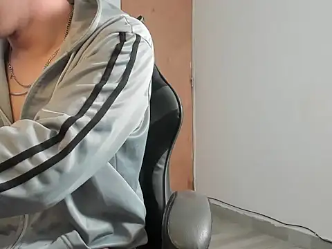 leo030809 online show from 17, 4, 2026