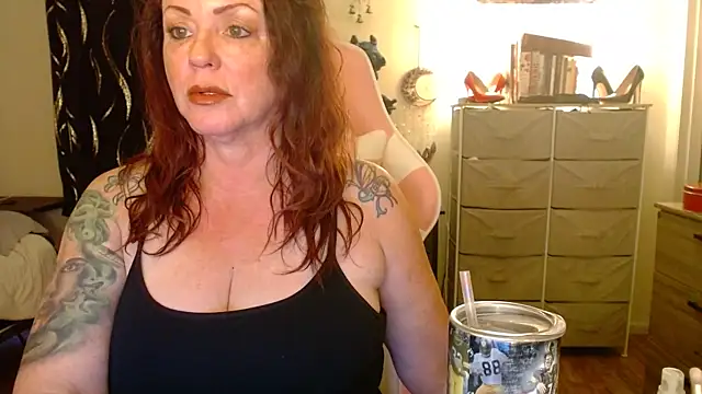 Nikkimastersgirl1091 online show from 16, 3, 2026