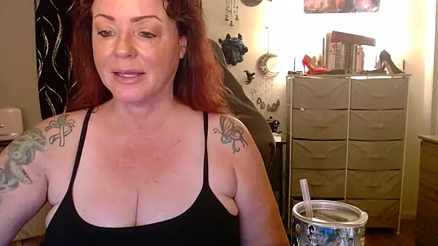 Snapshot of Nikkimastersgirl1091 chatting on 2, 5, 2026 Nikkimastersgirl1091 online show from 2, 5, 2026