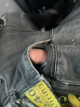 Mortero0o0 online show from 8, 4, 2026