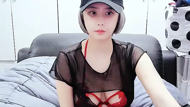 yourz tw online show from 4, 12, 2025