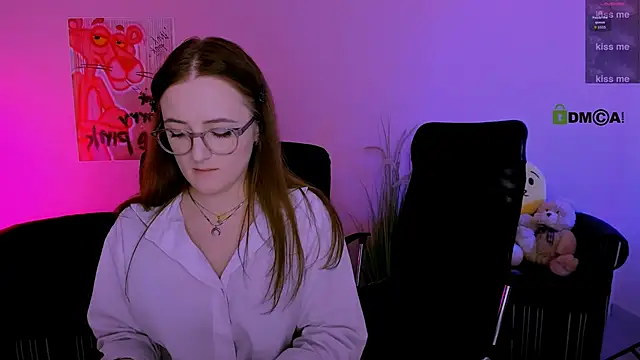 luna berryy online show from 2, 2, 2026