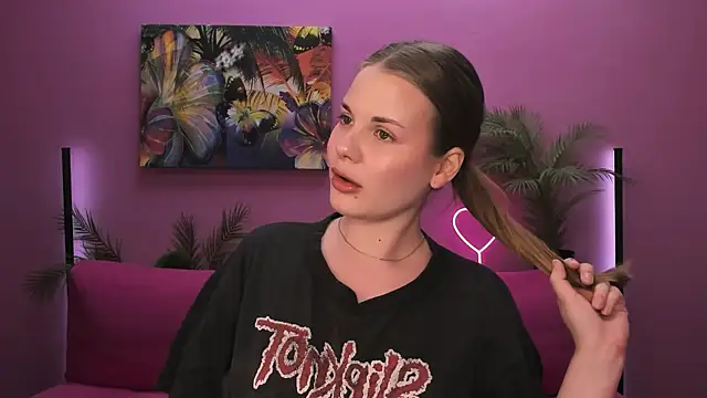 holy kitty online show from 17, 10, 2025