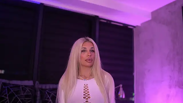 Candy Ivy online show from 19, 9, 2025