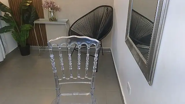 Sharlotte Milk online show from 19, 12, 2025