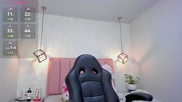 MAYROBERTSS online show from 11, 3, 2025