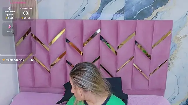 collegepawglovedaddy online show from 16, 4, 2026