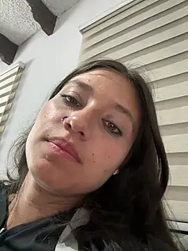 Snapshot of Kyna_euphoria chatting on 3, 2, 2025 Kyna euphoria online show from 3, 2, 2025