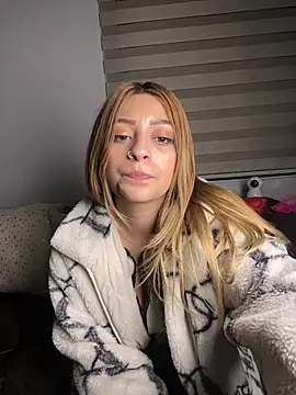 Snapshot of Kyna_euphoria chatting on 19, 2, 2025 Kyna euphoria online show from 19, 2, 2025