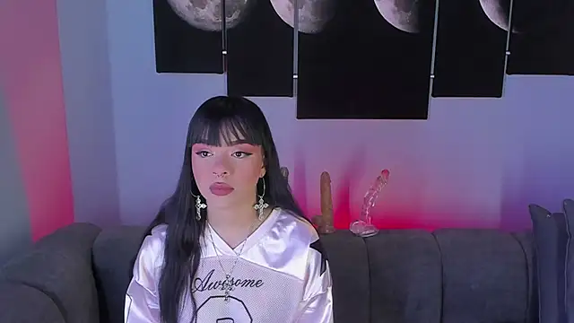 Snapshot of maddy_walker chatting on 7, 1, 2025 maddy walker online show from 7, 1, 2025