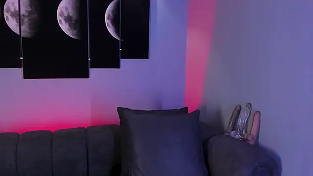 Snapshot of maddy_walker chatting on 4, 2, 2025 maddy walker online show from 4, 2, 2025