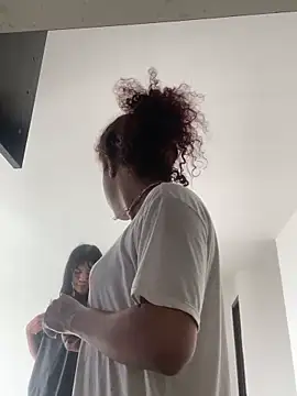 Snapshot of zahrivk1 chatting on 12, 3, 2025 zahrivk1 online show from 12, 3, 2025