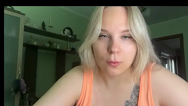 Snapshot of Thalia__Star chatting on 10, 6, 2026 Thalia Star online show from 10, 6, 2026