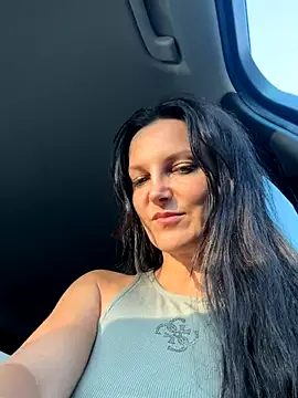 -OLYA- online show from 7, 11, 2025