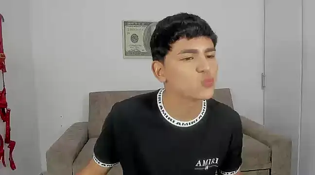 Snapshot of Lyam_ap chatting on 2, 1, 2025 Lyam ap online show from 2, 1, 2025