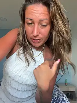Snapshot of feetqueen96 chatting on 15, 7, 2026 feetqueen96 online show from 15, 7, 2026