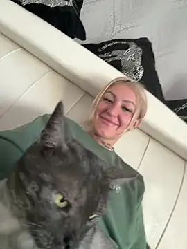 Snapshot of MazeSin chatting on 9, 1, 2026 MazeSin online show from 9, 1, 2026