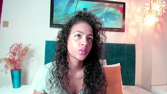 Snapshot of AntonellaHall_ chatting on 13, 1, 2026 AntonellaHall online show from 13, 1, 2026