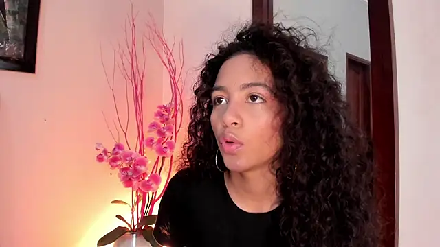 Snapshot of AntonellaHall_ chatting on 2, 4, 2026 AntonellaHall online show from 2, 4, 2026