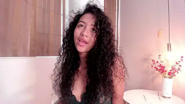 Snapshot of AntonellaHall_ chatting on 7, 4, 2026 AntonellaHall online show from 7, 4, 2026