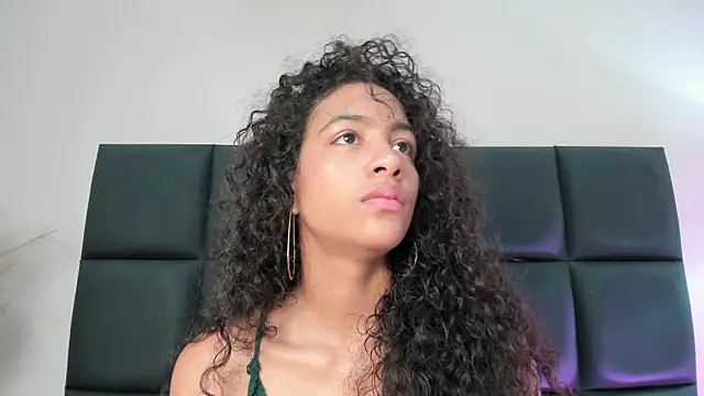 Snapshot of AntonellaHall_ chatting on 10, 4, 2026 AntonellaHall online show from 10, 4, 2026