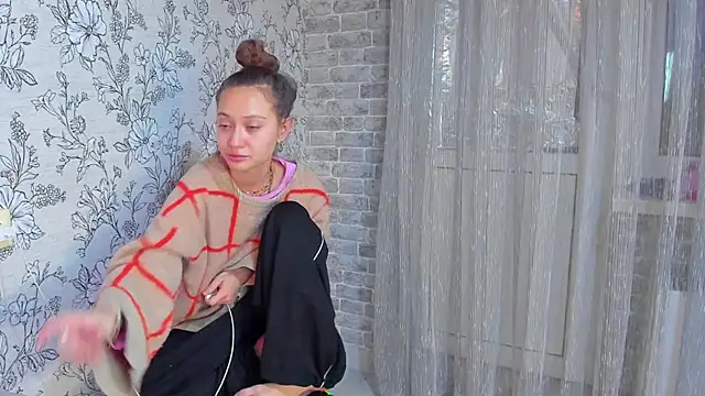 EllaSky xoxo online show from 17, 12, 2025