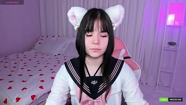 ClaireFaers  online show from 13, 2, 2025