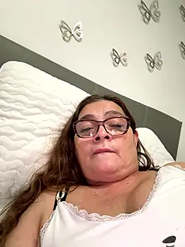 AntonellaAlondra4 online show from 12, 1, 2026