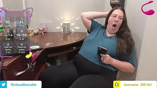 ThickGirlsDoItBetter online show from 23, 10, 2025