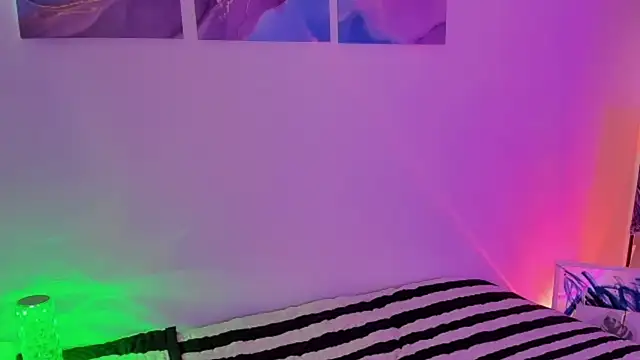 Snapshot of Pretty__zoe chatting on 18, 3, 2025 Pretty  zoe online show from 18, 3, 2025