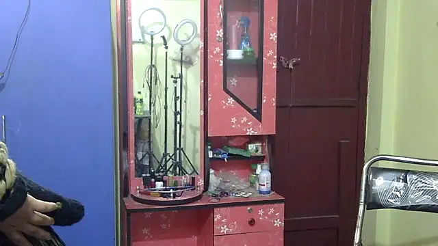 Snapshot of Pramila_Manish chatting on 16, 12, 2025 Pramila Manish online show from 16, 12, 2025