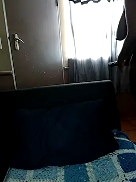 Snapshot of slimcate91 chatting on 10, 4, 2026 slimcate91 online show from 10, 4, 2026