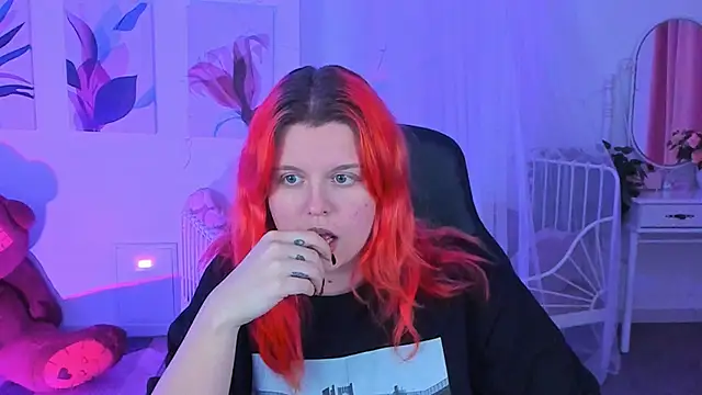 NielletaBlossom online show from 14, 2, 2025