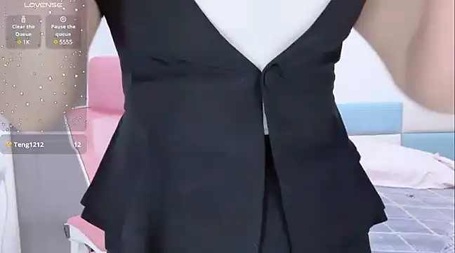 Qwi-V1 online show from 22, 12, 2024