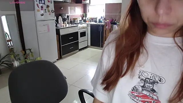 Snapshot of bunnylolaa4 chatting on 2, 8, 2026 bunnylolaa4 online show from 2, 8, 2026
