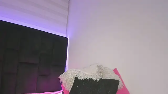 Snapshot of DesireSweet chatting on 27, 2, 2025 DesireSweet online show from 27, 2, 2025