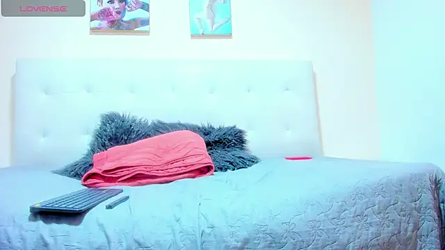 Snapshot of IssabellaJones chatting on 22, 3, 2026 IssabellaJones online show from 22, 3, 2026