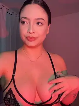 Snapshot of NathRossi chatting on 16, 11, 2025 NathRossi online show from 16, 11, 2025