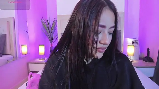 nicolle pierce online show from 27, 3, 2026