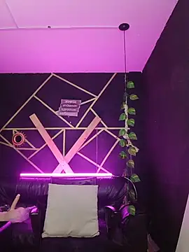 Gelena Black online show from 5, 11, 2025