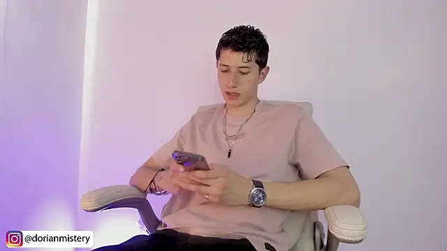 Dorianmistery2322  online show from 2, 4, 2026