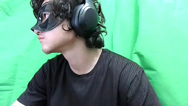 Snapshot of LovelyOwner_com chatting on 1, 1, 2025 LovelyOwner com online show from 1, 1, 2025