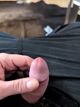 Snapshot of Deeptharot--001 chatting on 4, 3, 2026 Deeptharot--001 online show from 4, 3, 2026