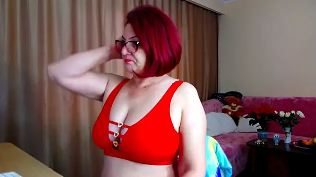 EdithCharm online show from 4, 12, 2025