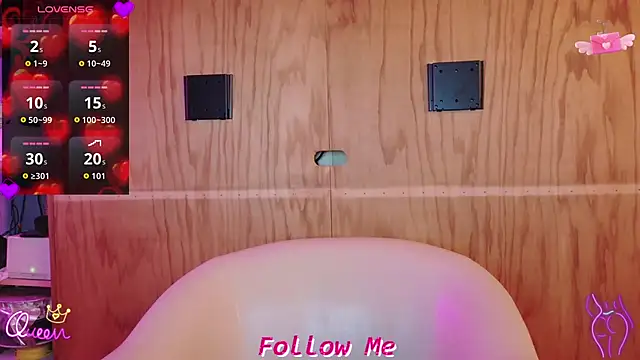Snapshot of QueenYsuRey chatting on 19, 5, 2026 QueenYsuRey online show from 19, 5, 2026