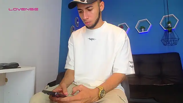 Snapshot of jhon_ath chatting on 9, 10, 2025 jhon ath online show from 9, 10, 2025