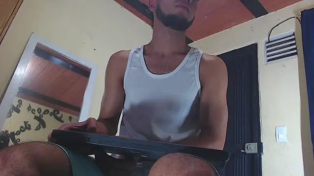 Snapshot of jhon_ath chatting on 2, 11, 2025 jhon ath online show from 2, 11, 2025